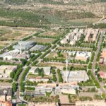 PLANEAMIENTO URBANÍSTICO EN PROMOCIONES: CLAVES Y NORMATIVA vertical aerial image of the residential area of t 2026 03 16 04 34 51 utc 1350x400