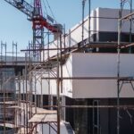 SOSTENIBILIDAD Y CERTIFICACIONES ENERGÉTICAS EN PROMOCIONES RESIDENCIALES construction progress of a modern residential buil 2026 03 25 00 51 05 utc 1350x400